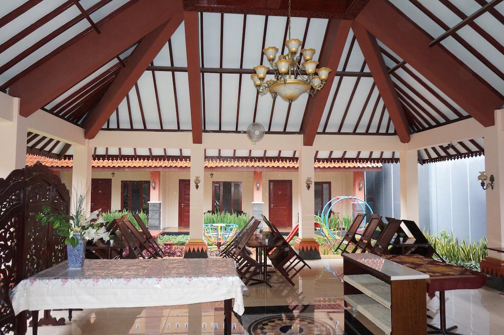 3C Familia Residence Yogyakarta Eksteriør billede